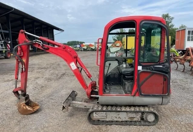1-42.webp Mini-pelle Bobcat E16 diesel 1,5 t - travaux compacts – Image 1