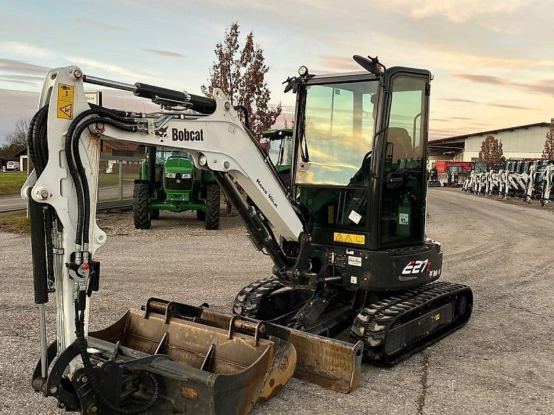 7613671_48938784.jpg Mini-pelle Bobcat E27z diesel 2,7 t - TP – Image 1