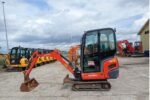 Mini pelle Kubota KX015-4 diesel 1.55T – cabine chauffée – Image 5
