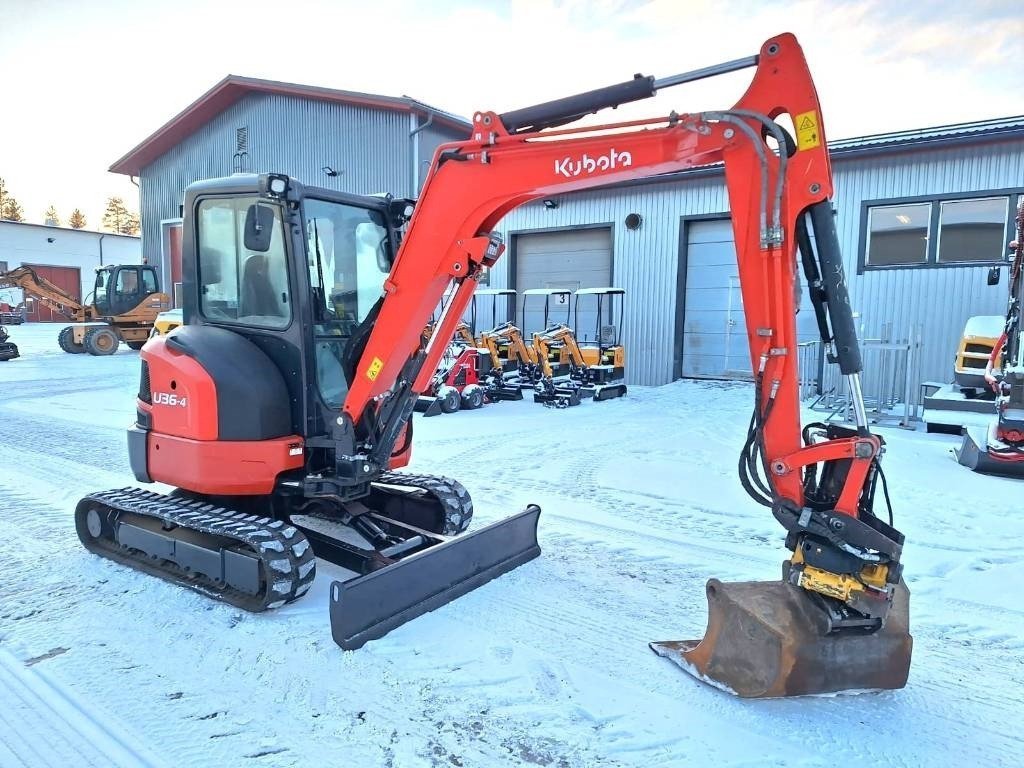 a6-1.jpg Mini pelle Kubota U36-4 diesel 3,9T – TP – Image 1