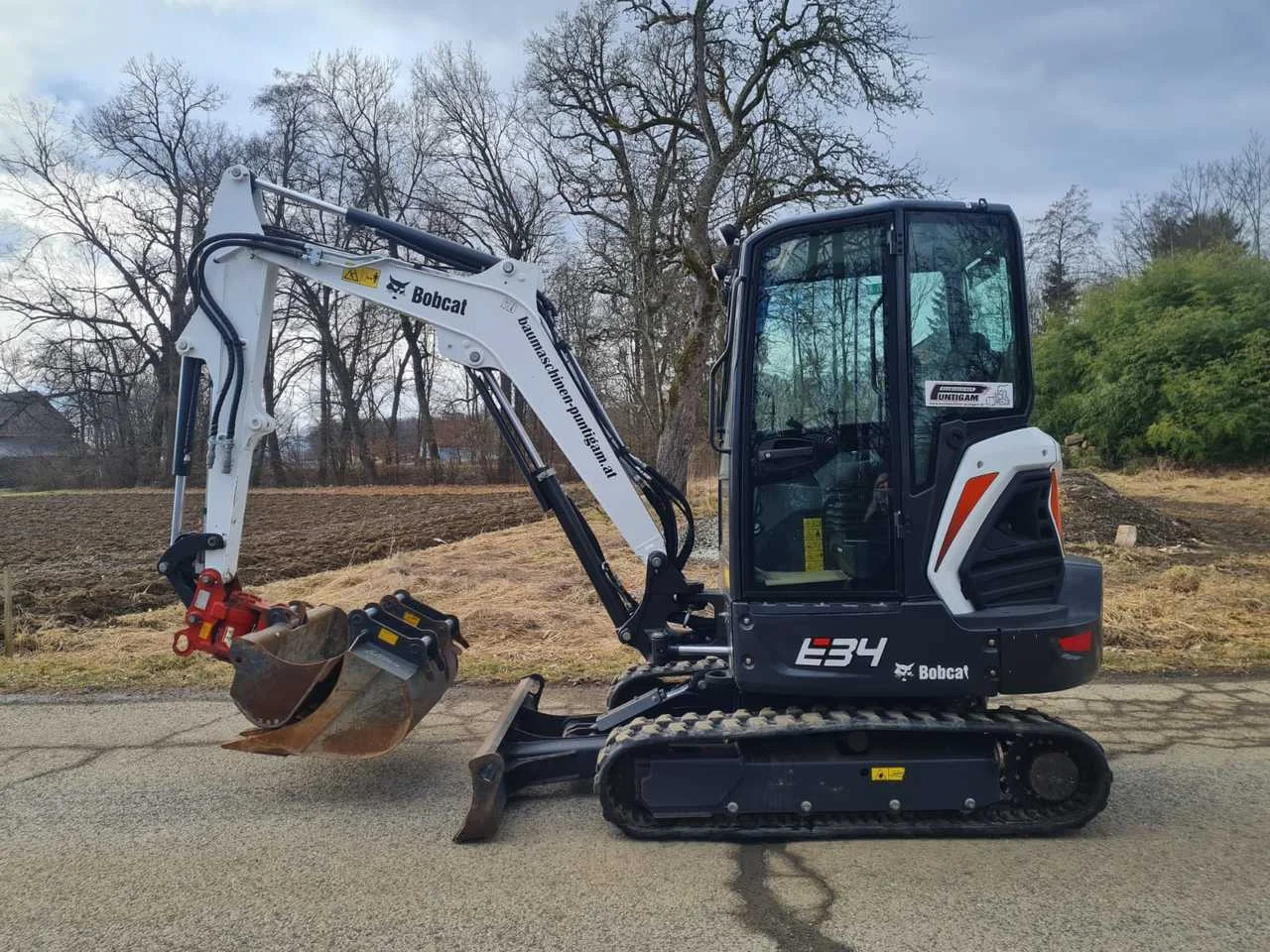 g2.webp Mini-pelle Bobcat E34 diesel 3,48 t – Image 1