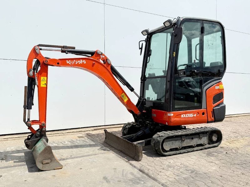 kx2.jpg Mini pelle Kubota KX016-4 diesel 1.62T – TP – Image 1