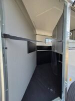 Van chevaux Fautras Oblic X2 – 2 chevaux – charge 2600 kg – Image 2